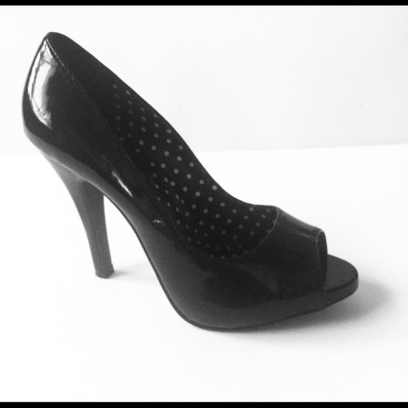 X Appeal Black Open Toe Heels 6.5 - Picture 2 of 8